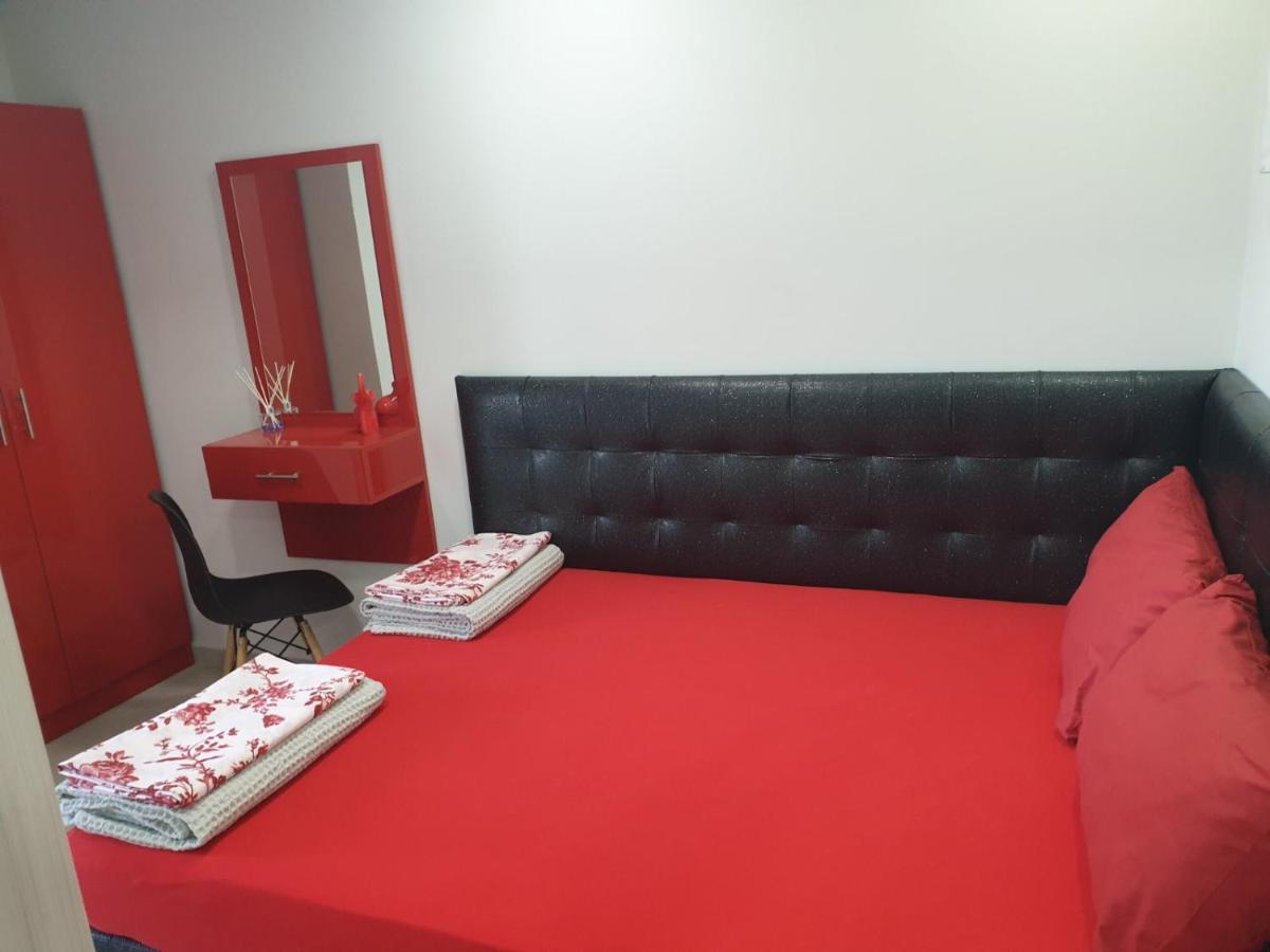 M & M Red Luxury Apartment ปาราเลียกาเตอรีนิส ภายนอก รูปภาพ